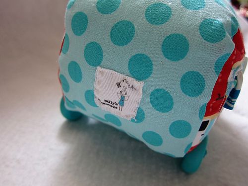 Sallys Angelworks RV pin cushion3
