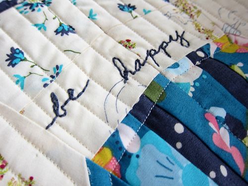 Be happy mini quilt